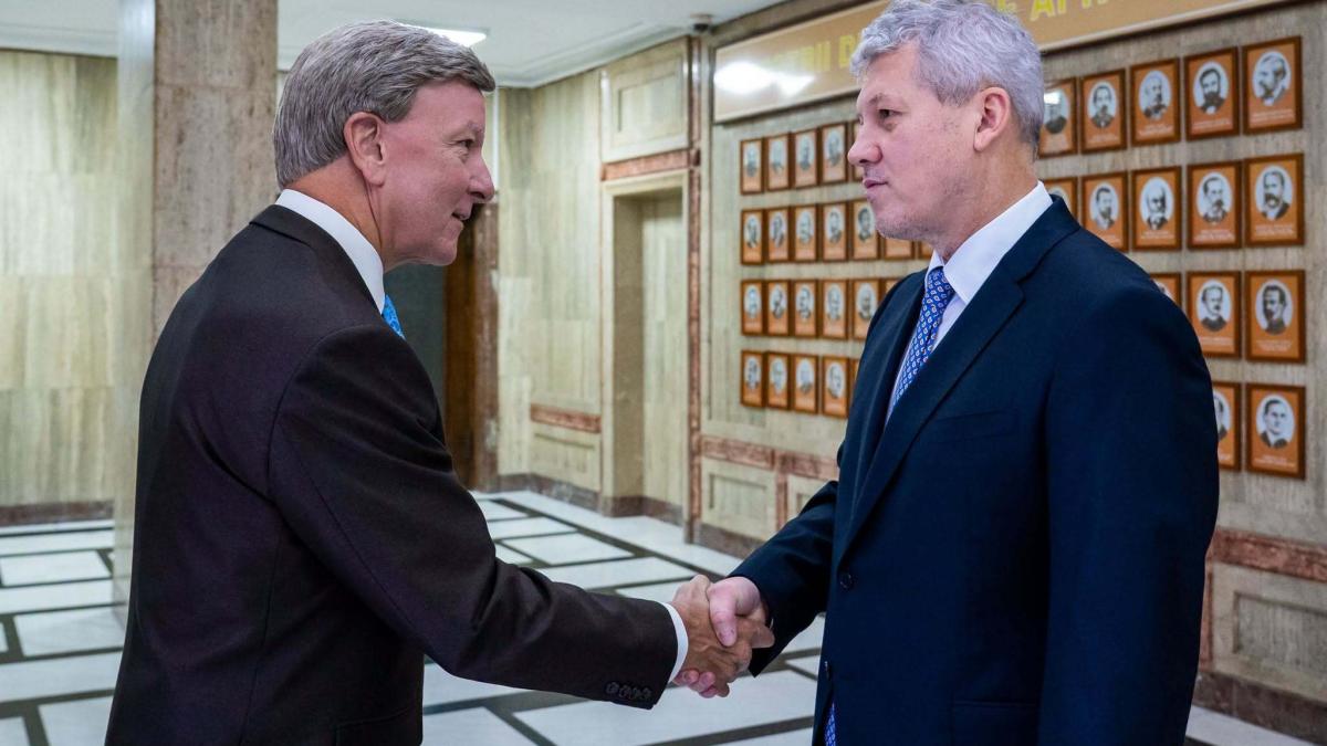 catalin predoiu si mike rogers