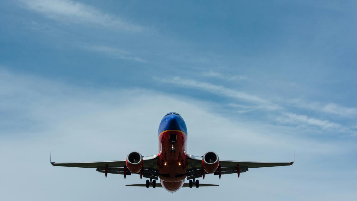 avion in zbor
