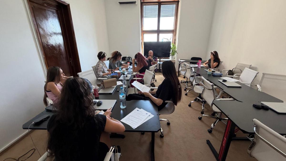 Competiție sau creștere? Psihologul Radu Leca i-a provocat pe studenți să descopere cum își privesc, de fapt, colegii