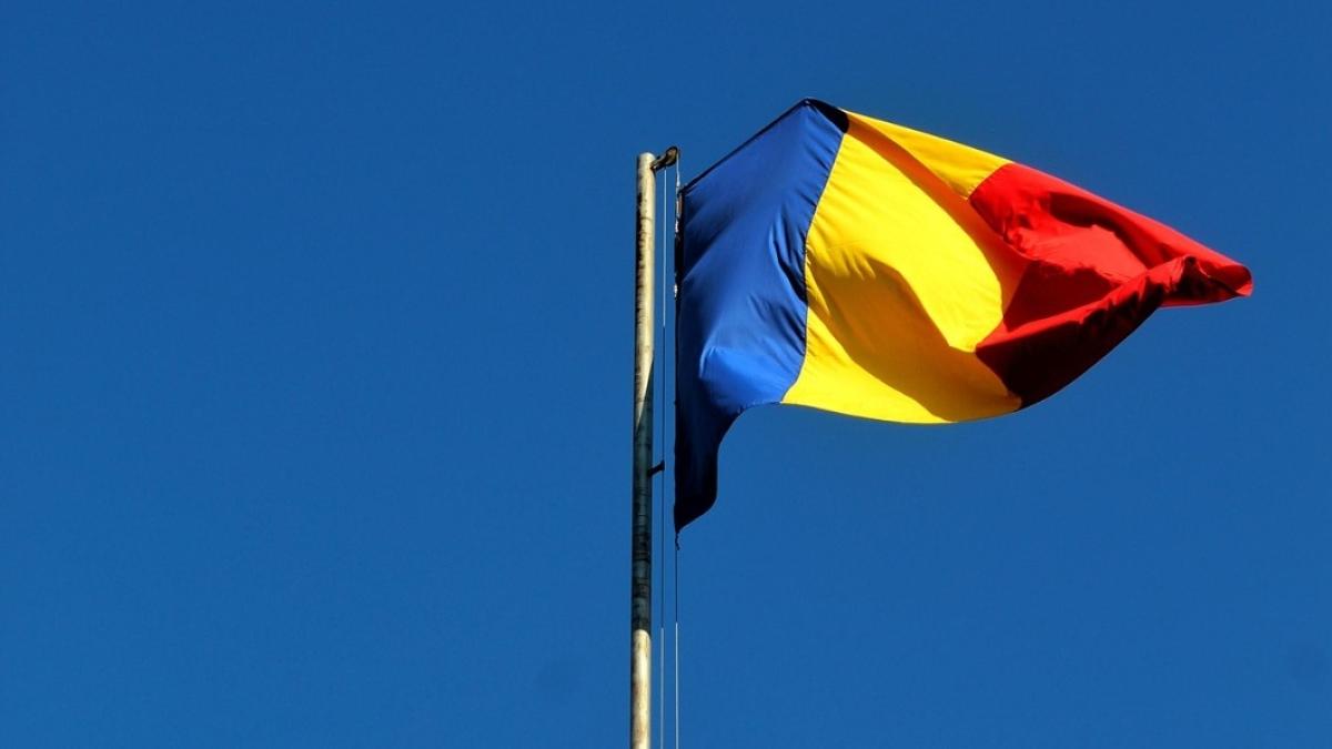 imagine cu steagul romaniei