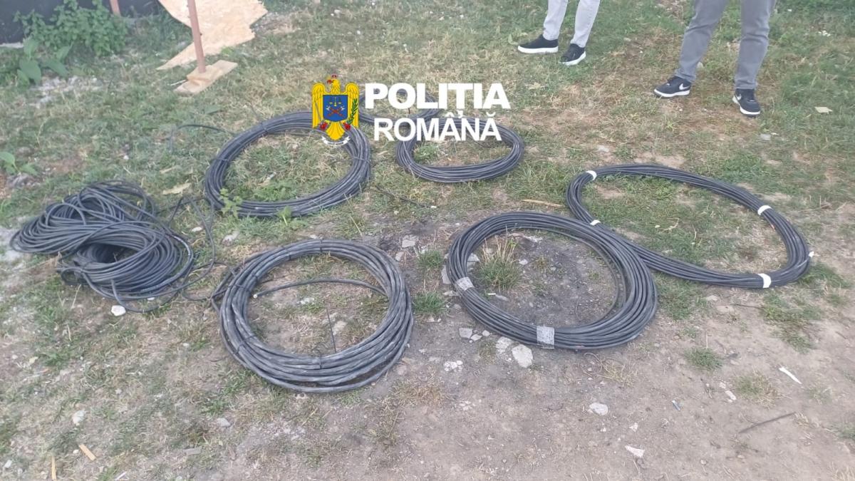 politia romana - perchezitii furt cabluri de la termocentrala mintia (1)