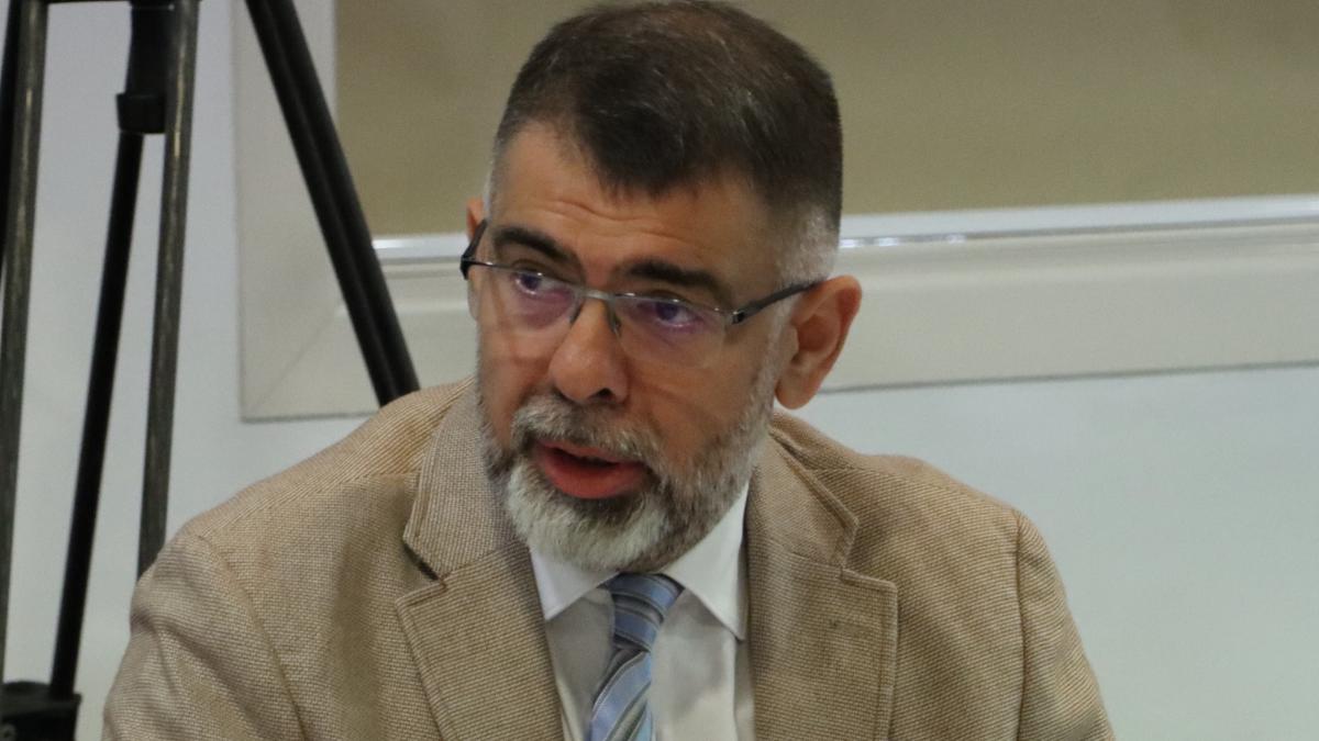 Constituția României, pe înțelesul copiilor din diaspora. Robert Cazanciuc: „Un instrument foarte util, de exemplu, la școlile de duminică”