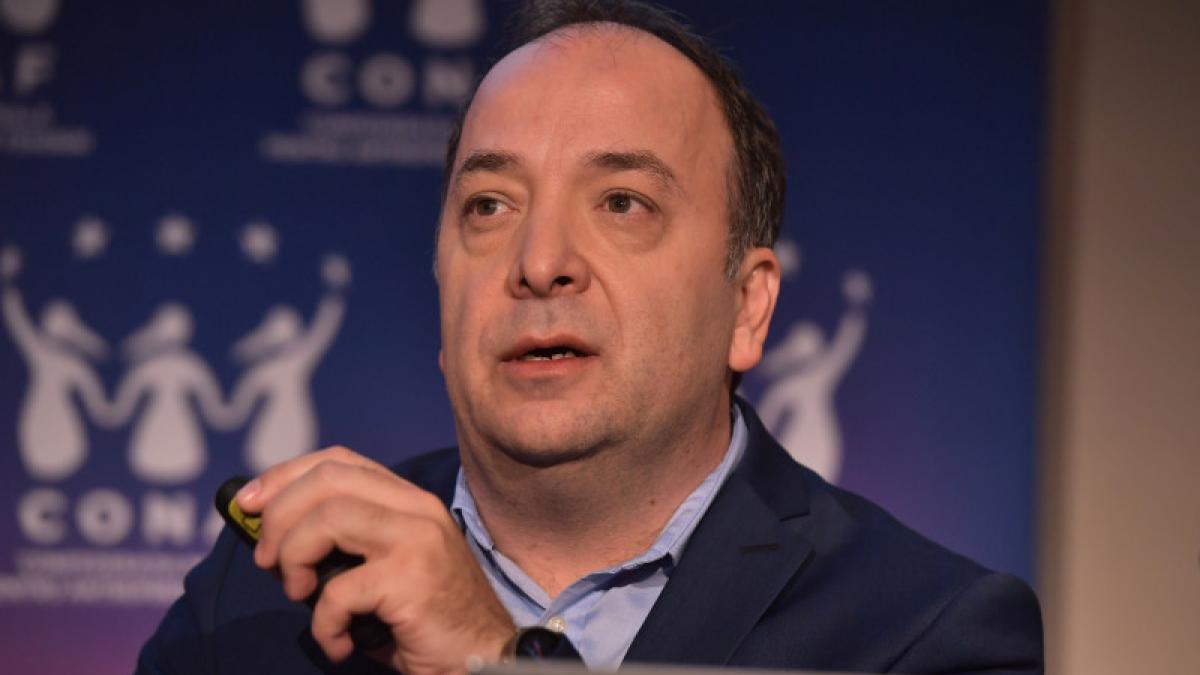 Imagine cu economistul Adrian Negrescu