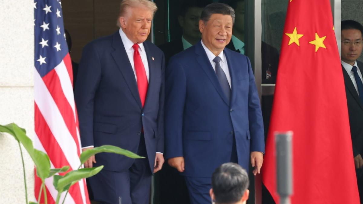 imagine cu Xi Jinping și Donald Trump