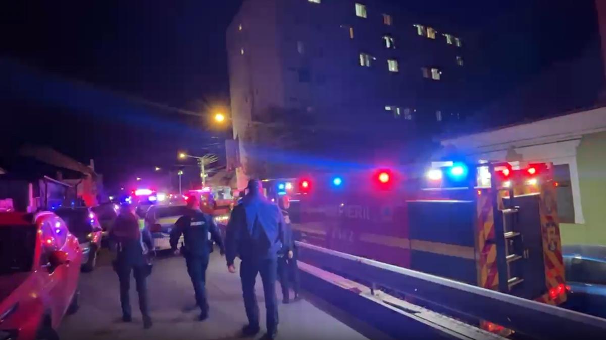 Incendiu violent în campusul studențesc din Cluj 200 de studenți au fugit din calea flăcărilor
