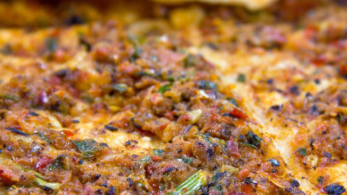 lahmacun pizza