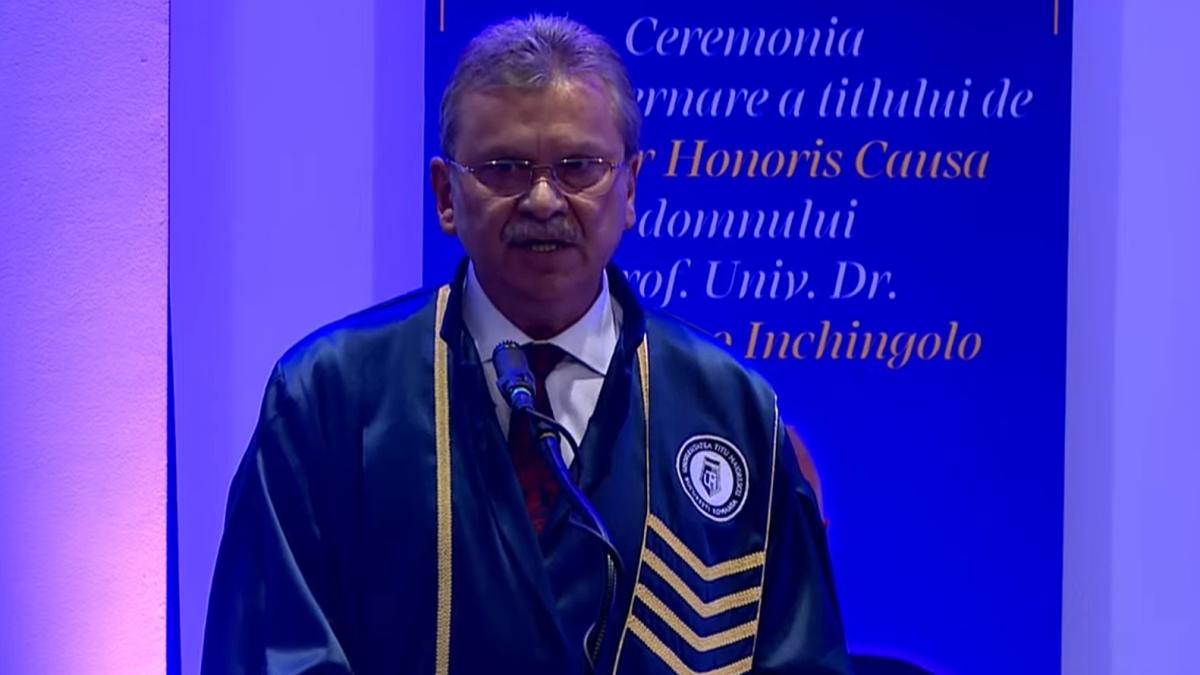 Rectorul Universității Titu Maiorescu, prof. univ. dr. Daniel Cochior, mesaj la deschiderea anului academic Cele patru repere ale excelenței pentru noua generație  video