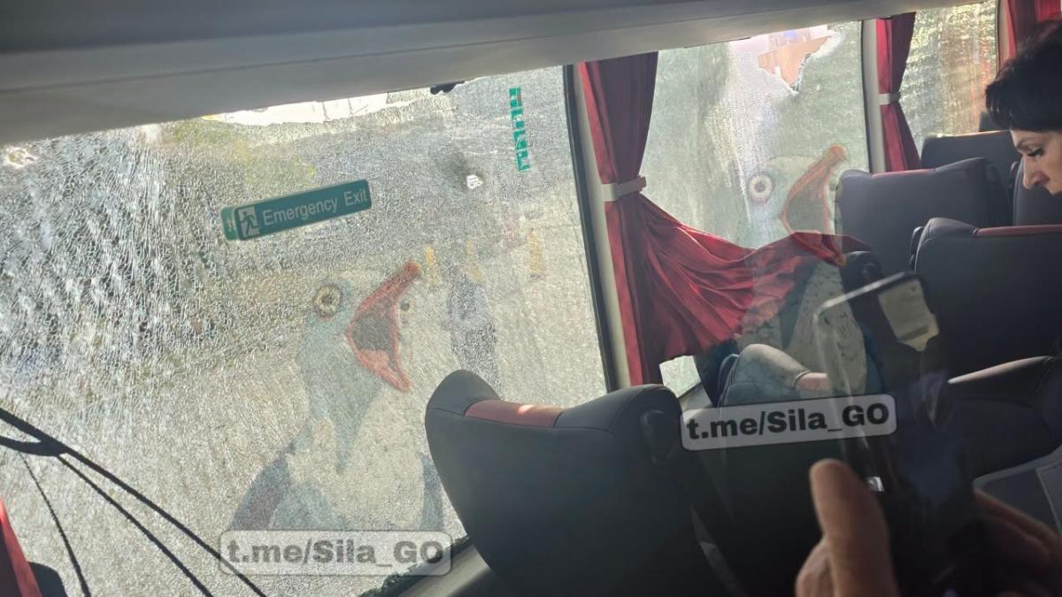 autobuz moldova lovit de proiectil