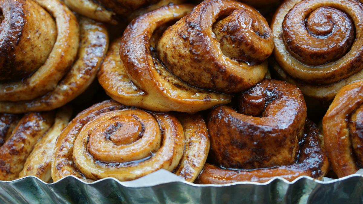 Cinnamon rolls