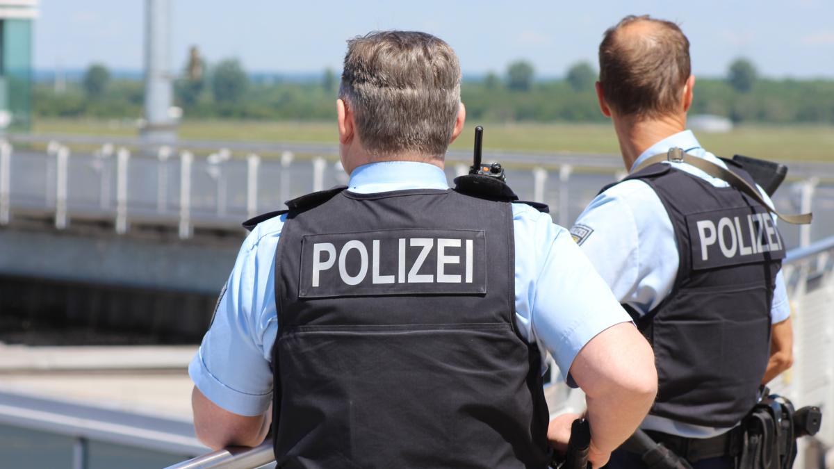 imagine cu politia din germania