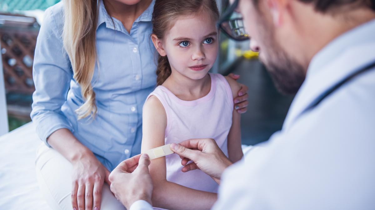Fiecare copil nevaccinat este o urgență, nu o statistică! Prof. dr. Doina Pleșca trage semnalul de alarmă persoanele cu cancer plătesc cu viața refuzul imunizării