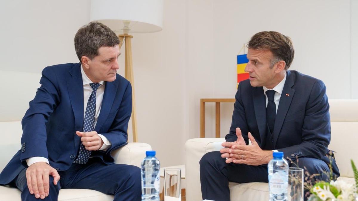 Nicușor Dan, discuții cu Emmanuel Macron. Președintele cere sprijinul Franței după atacurile cu drone din Marea Neagră