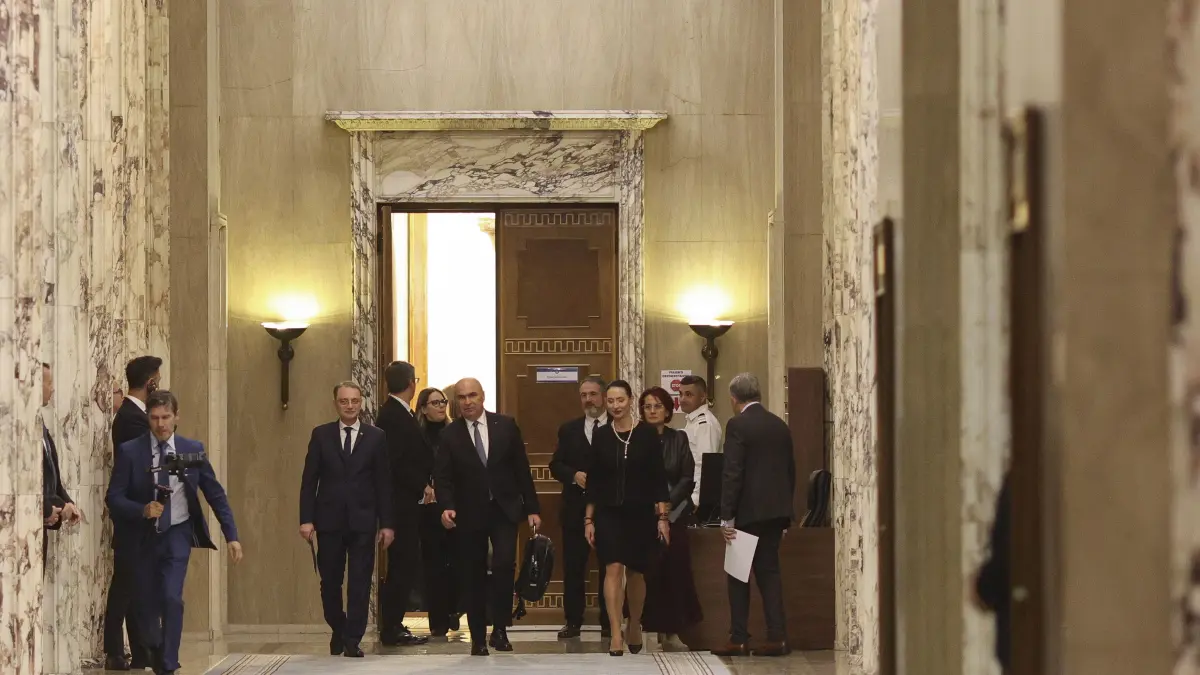 Ilie Bolojan a plecat cu ghiozdanul de la Palatul Victoria
