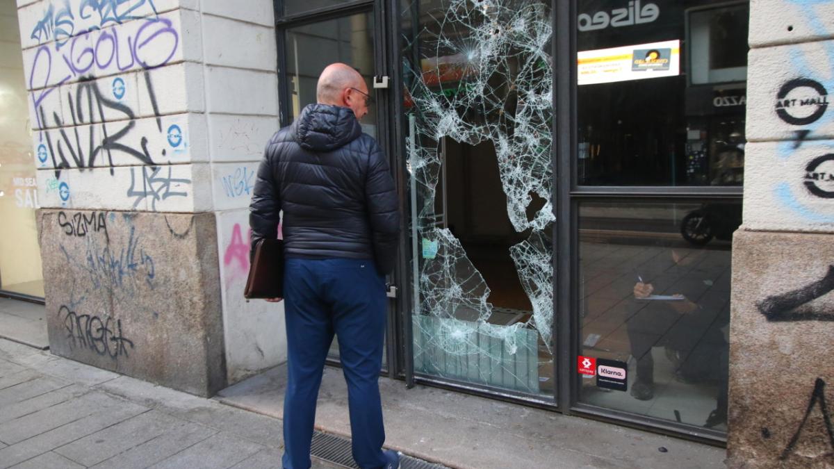 proteste distrugeri italia