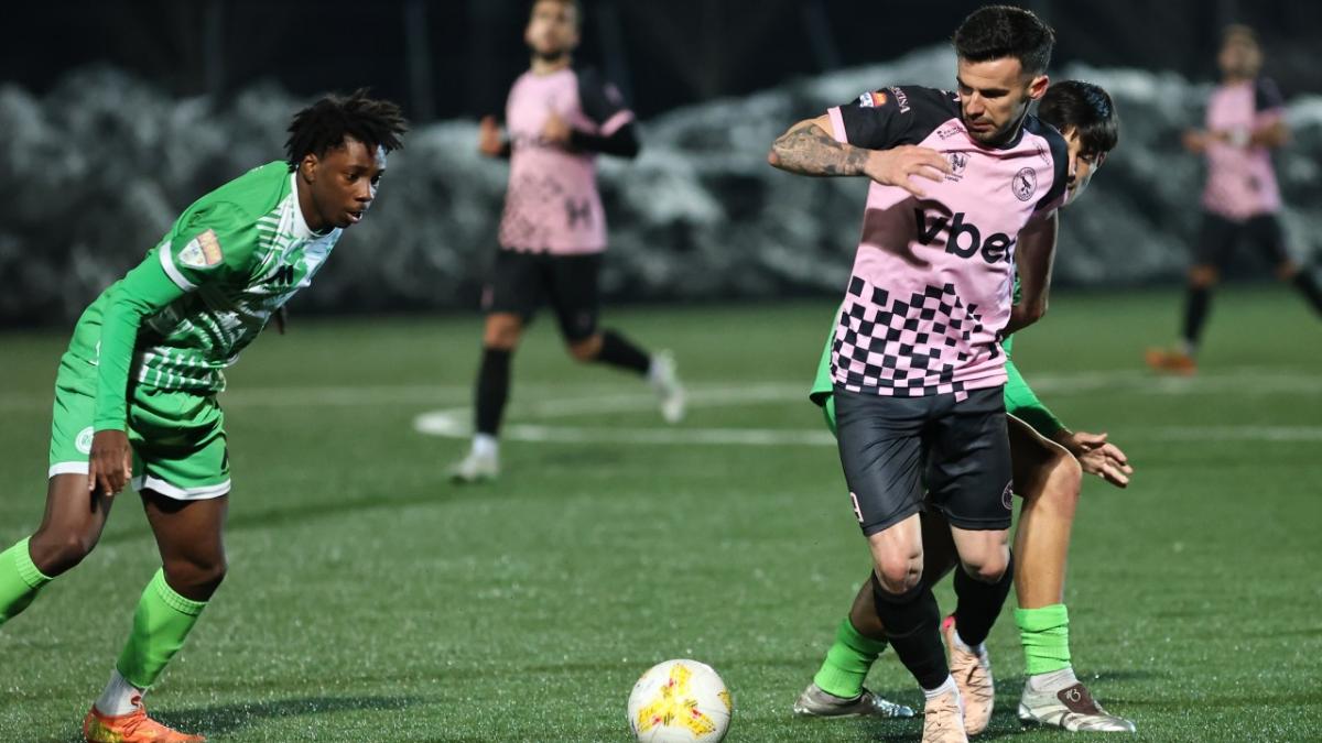 meci de fotbal 
