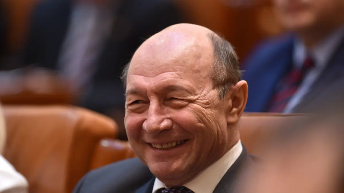 imagine cu traian basescu