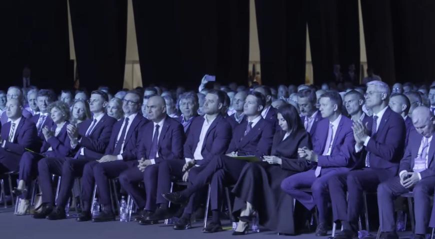 Ciucu, la congres