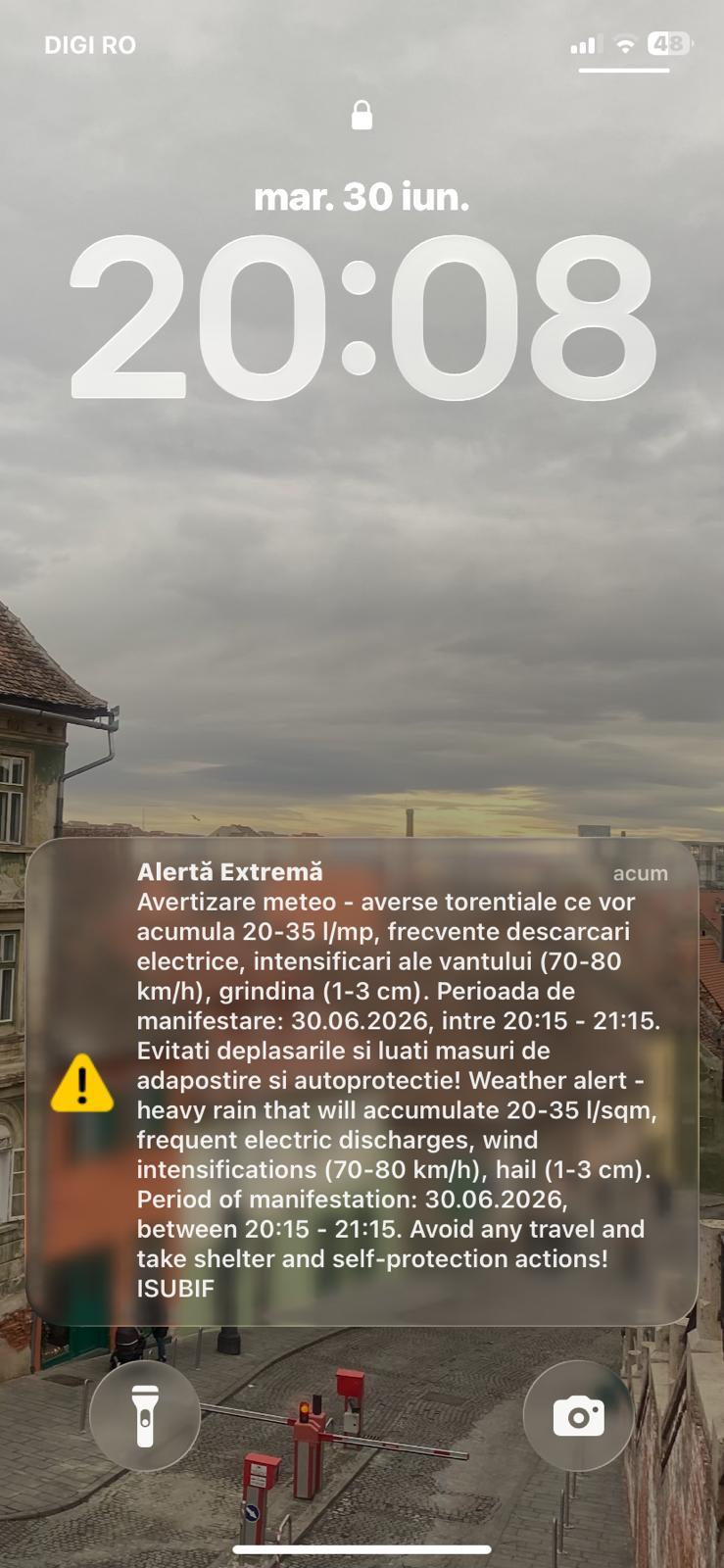 A FOST EMIS RO-ALERT: Furtuna care a lovit Bucureștiul a provocat mai multe incidente în Capitală. Bilanț