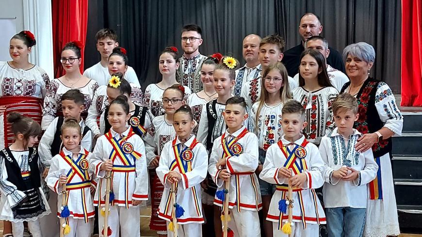  Românii care schimbă comunități. Florentina și Viorel Ioana transformă dansul popular într-o lecție de identitate