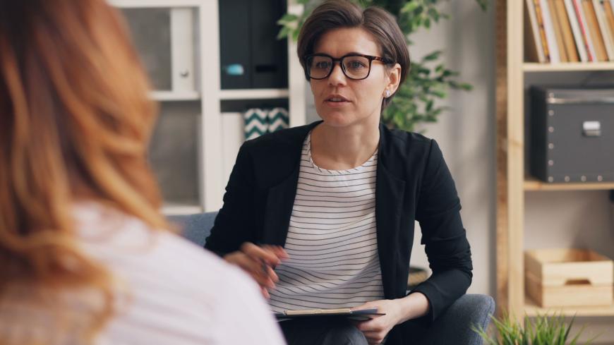 Psihologia întoarcerii românilor acasă. Dinamici, bariere și strategii de readaptare în procesul revenirii în țară