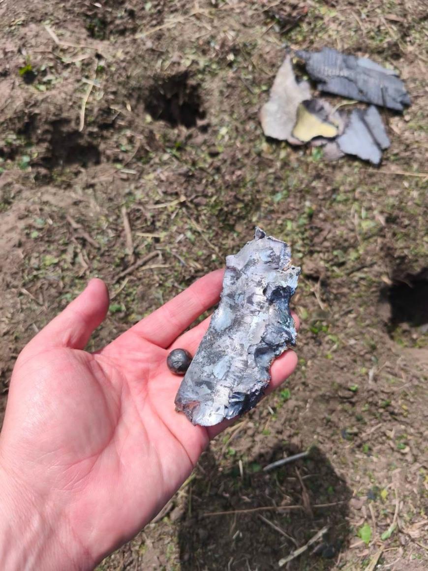 O dronă-rachetă a explodat în Republica Moldova: Incendiu de vegetație și gospodării distruse. Reacția Maiei Sandu - FOTO
