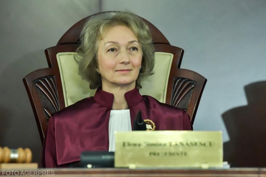 Simina Tănăsescu