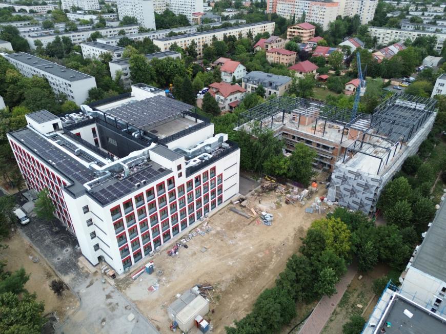 Școala Gimnazială nr. 149, pe ultima sută de metri. Elevii vor începe noul an școlar în clădirea modernizată și extinsă