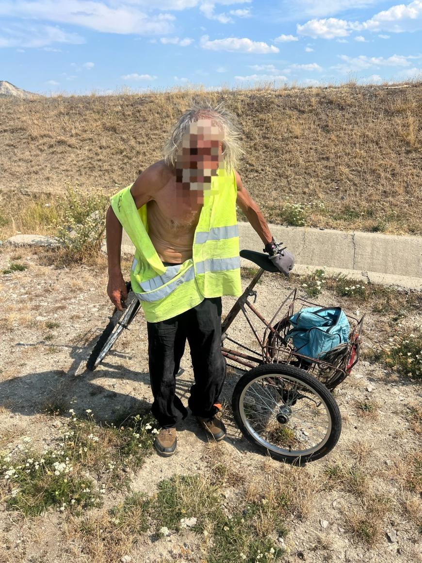 Tricicletă pe autostradă