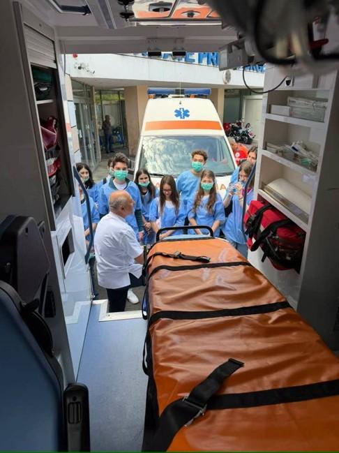 MEDSPATH – Clubul de Medicină dedicat elevilor de liceu al Complexului Educațional Laude-Reut intră într-o nouă etapă de dezvoltare, odată cu debutul celui de-al treilea an de activitate
