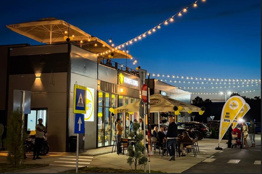 Primul drive-in mall din România, deschis la Otopeni de fostul ministru Ilan Laufer - FOTO - VIDEO