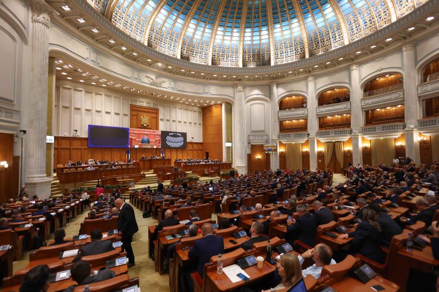 Mureșan, pierdut în spațiu și timp. A vorbit peste 30 de minute. Grindeanu: Domnule premier RESEMNAT... / live text / Update