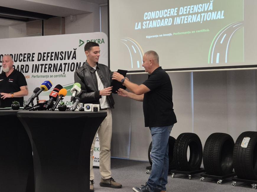  David Popovici, campion olimpic și mondial, a fost anunțat oficial Ambasador al Conducerii Defensive în România