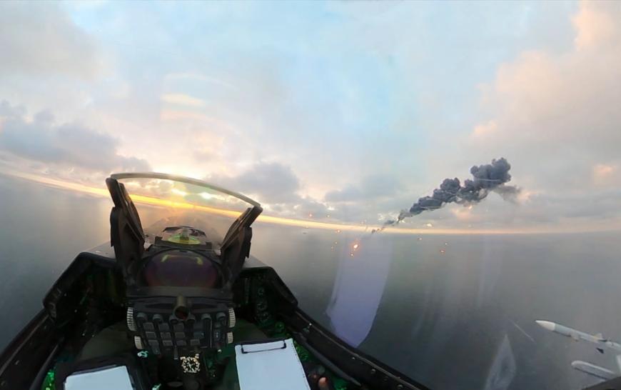 Imagini spectaculoase din cabina unui avion F-16 care a doborât, sâmbătă, o dronă intrată în spațiul aerian românesc