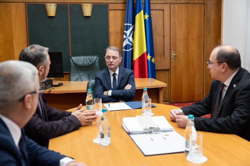Luca Niculescu a fost la preluarea mandatelor de către noii miniştri. Cele mai importante mesaje 