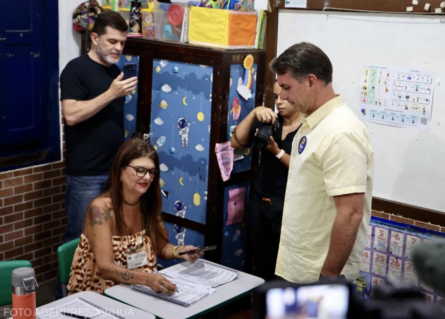 Alegeriile prezidențiale din Brazilia, turul II. Luptă strânsă între Lula şi Bolsonaro - Foto