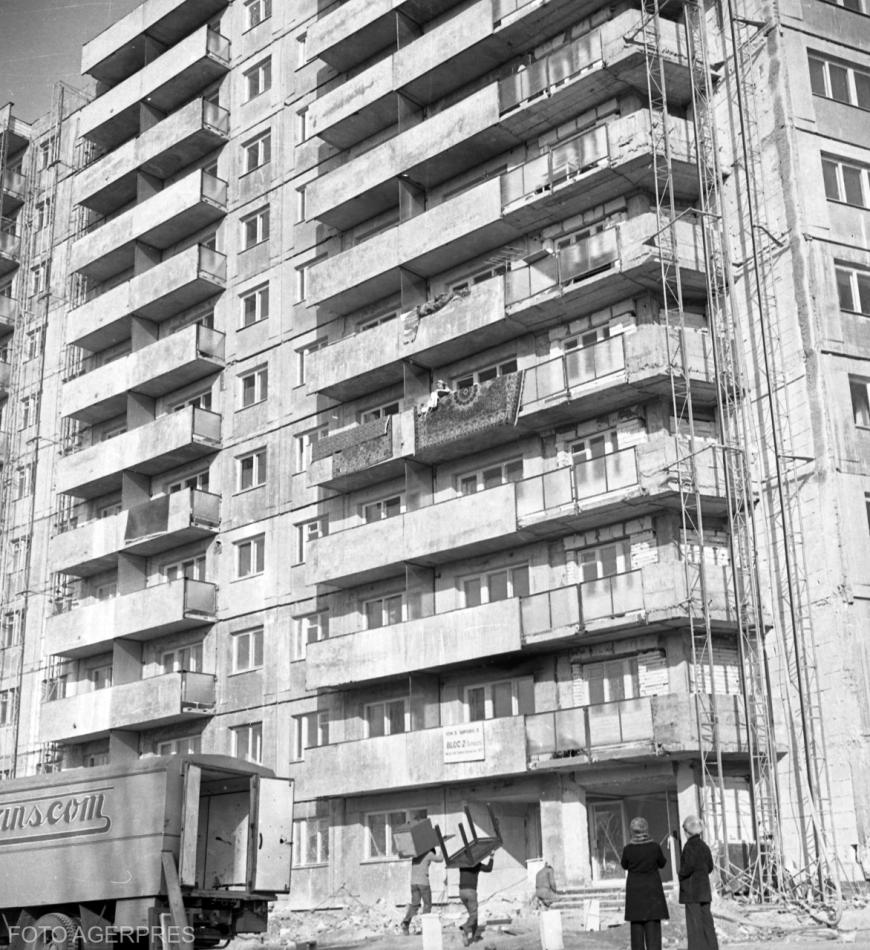  Blocuri noi in care s-au mutat supravietuitori ai Cutremurului din 1977.