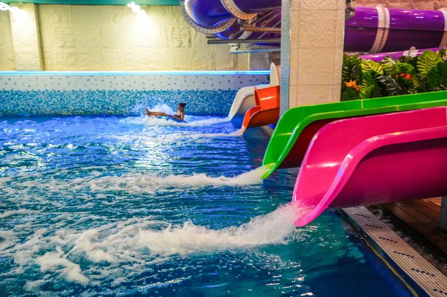 Campania de acces gratuit la AquaVentura continuă și în această săptămână pentru elevii din Sectorul 3 și părinții lor