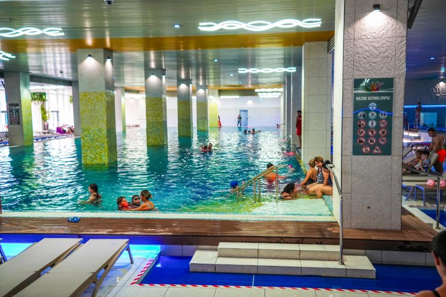 Campania de acces gratuit la AquaVentura continuă și în această săptămână pentru elevii din Sectorul 3 și părinții lor