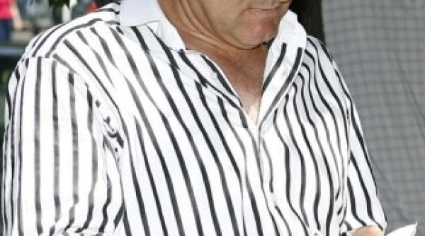 becali nu renunta la imobiliare