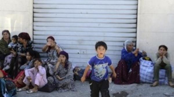 primii romani repatriati din franta au ajuns in tara