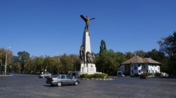 oprescu muta piatra cubica de pe bulevardul aviatorilor in centrul istoric