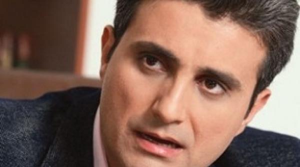 turcesu incalzeste publicul pentru radu moraru