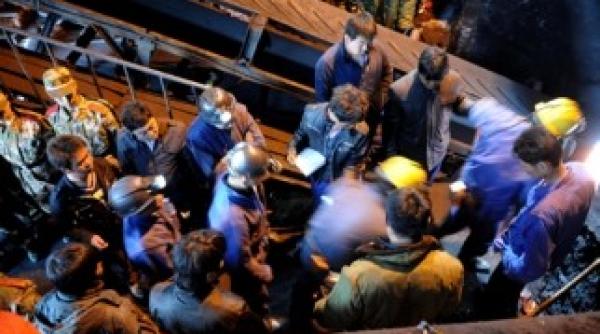 explozie intr o mina din china cel putin 20 e mineri au murit si alti 17 sunt blocati in subteran