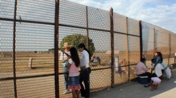 securizarea frontierei dintre sua si mexic dupa modelul zidul berlinului