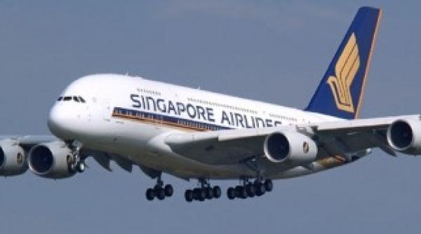 un avion a aterizat de urgenta la singapore datorita unei defectiuni tehnice