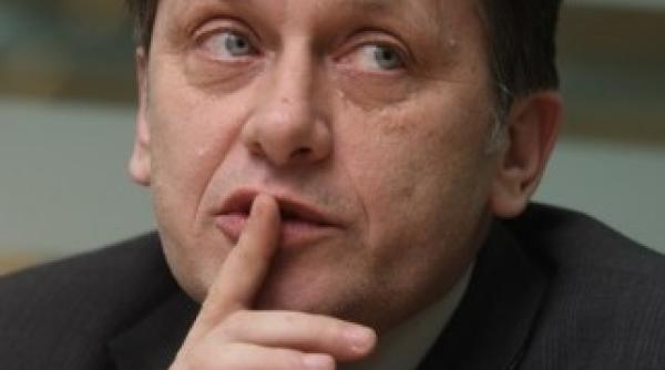 antonescu crede ca lui basescu ii este frica de suspendare si ca nu va promulga legea educatiei