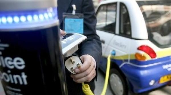 guvernul viseaza la masini electrice