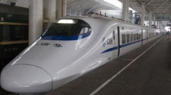 china un tren de pasageri a atins 486 de kilometriora