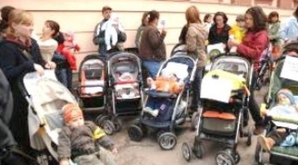 mamele continua protestul si ies miercuri in strada