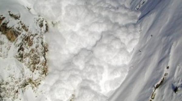 stratul de zapada depaseste 70 cm in fagaras risc de avalansa ridicat